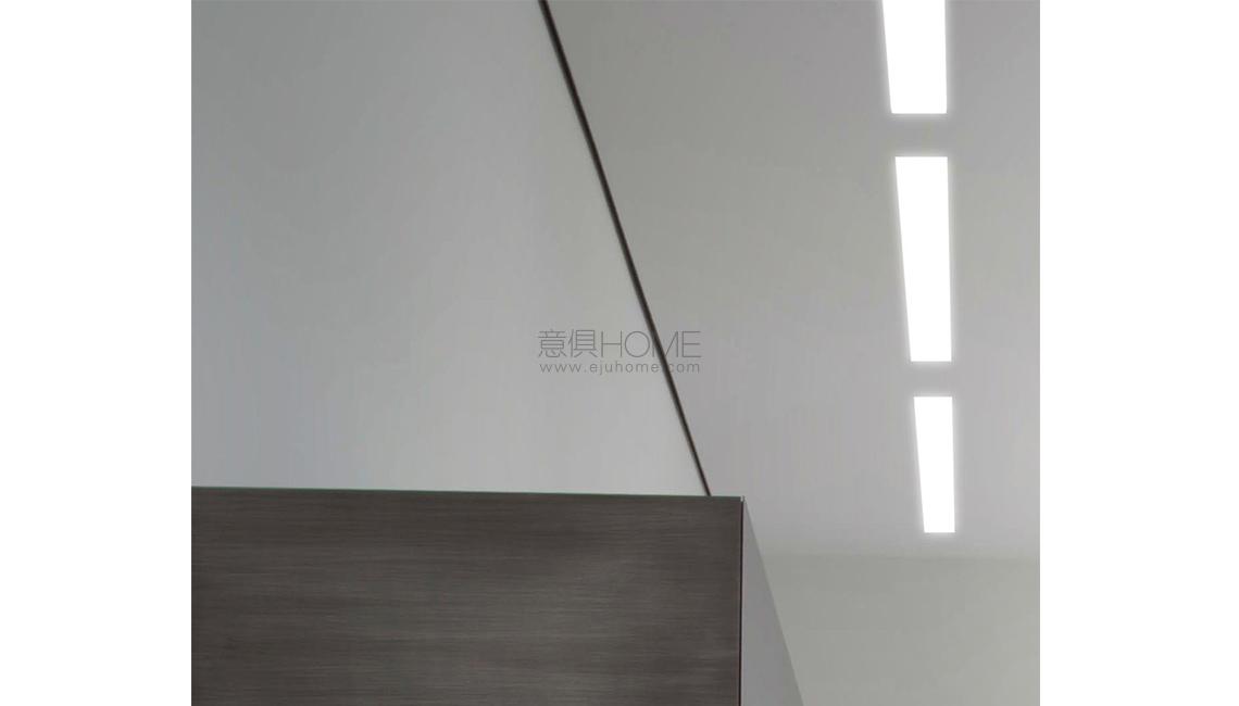 ISI 8X120 壁灯